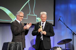 +++Dr. Hard Schwager, Dietmar Hopp - Viktor Award+++
